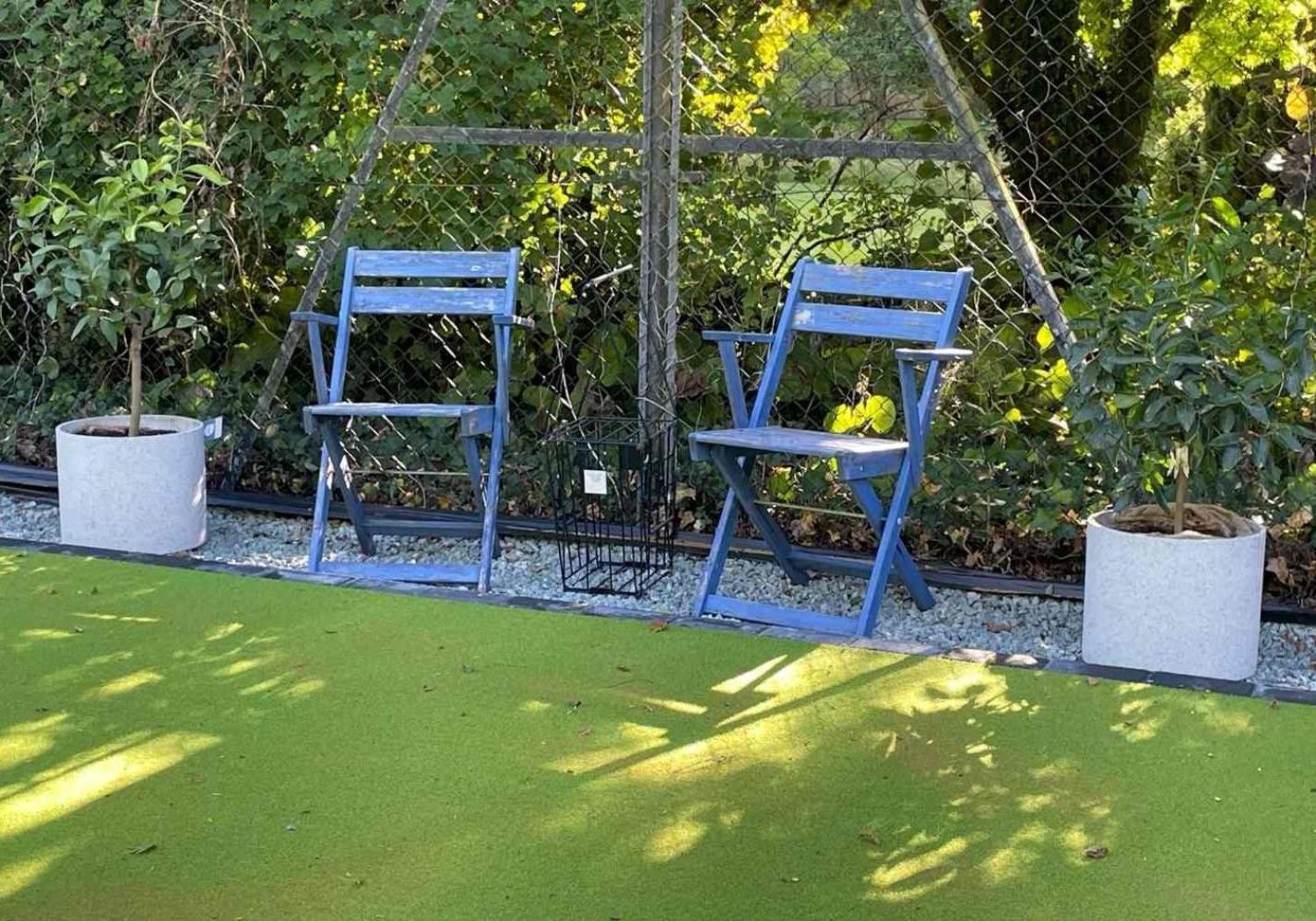 Unique & Rural Child Friendly Annexe With Large Gardens, Games & Tennis Court - Chichester Holiday Properties Exterior photo